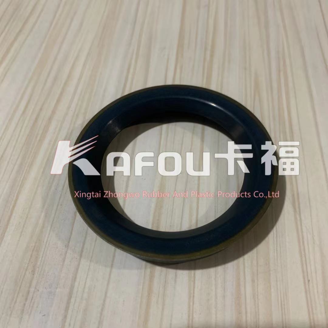 斯堪尼亚转向节油封