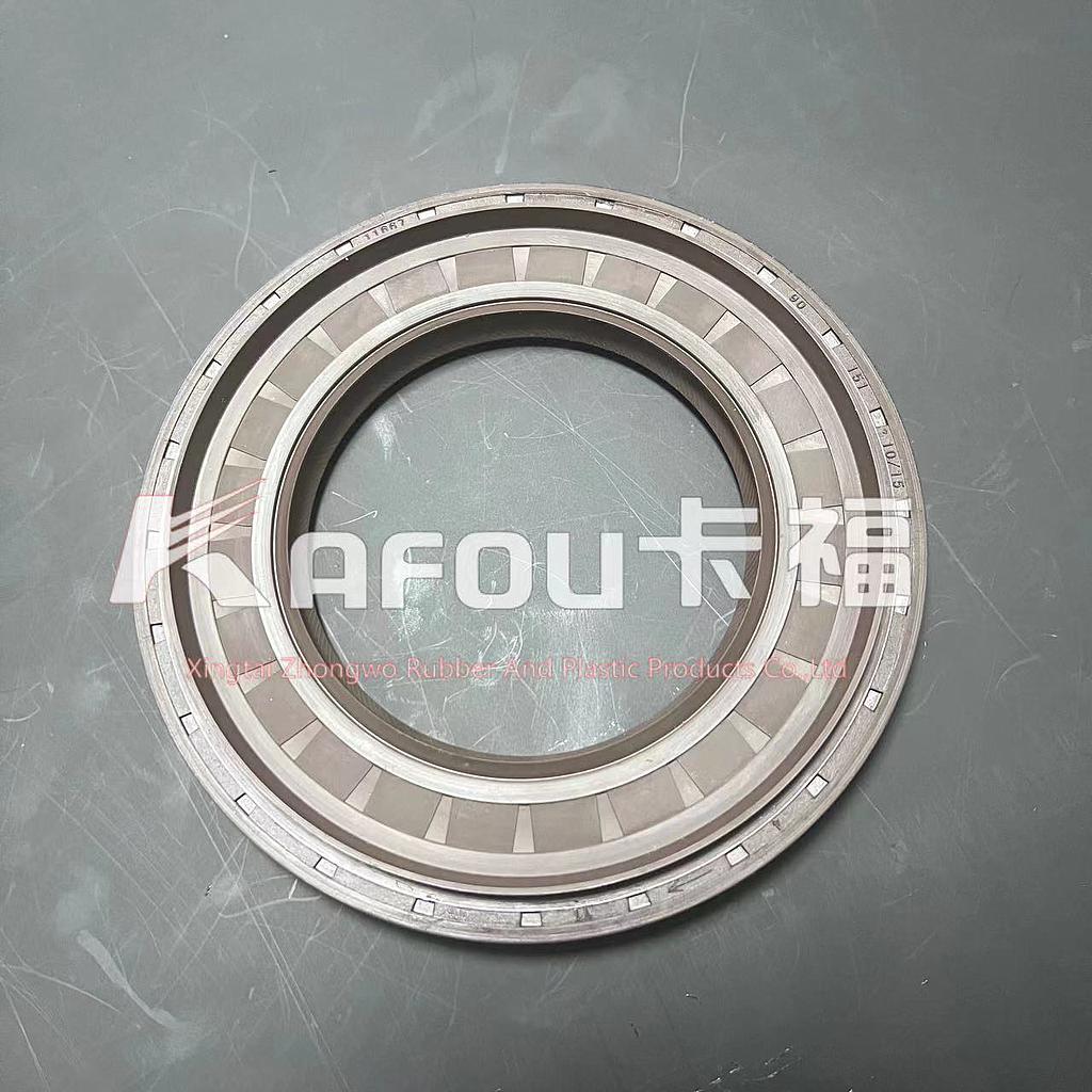 差速器油封氟胶   Differential oil seal 3192615 1523634 42254790