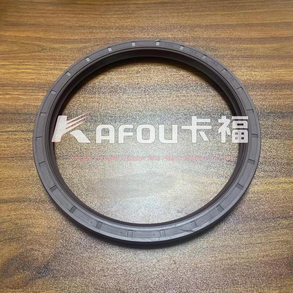 Crankshaft oil seal 沃尔沃曲轴油封20441697 424171 469336 4693362